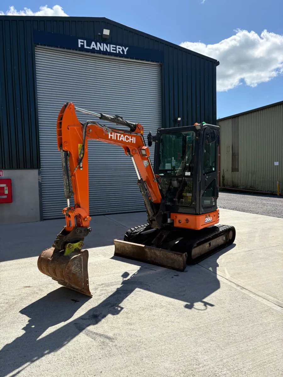 2020 Hitachi 26U - Image 2