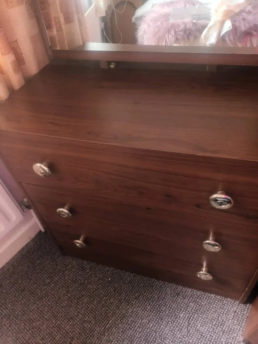 Wardrobe  and  dressing  table - Image 2