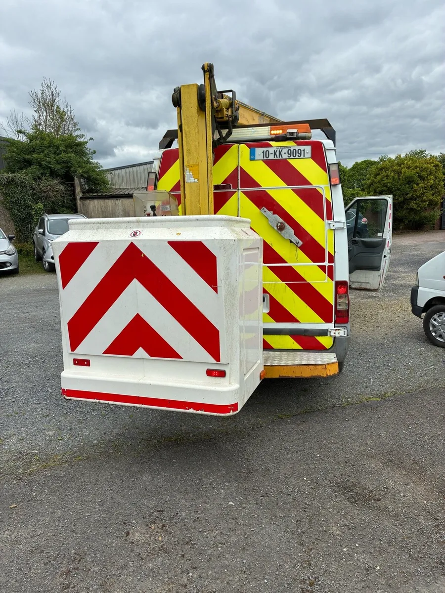 2010 ford transit cherry picker - Image 3