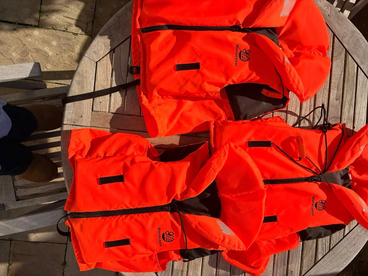 Life Jackets x 3 - Image 1