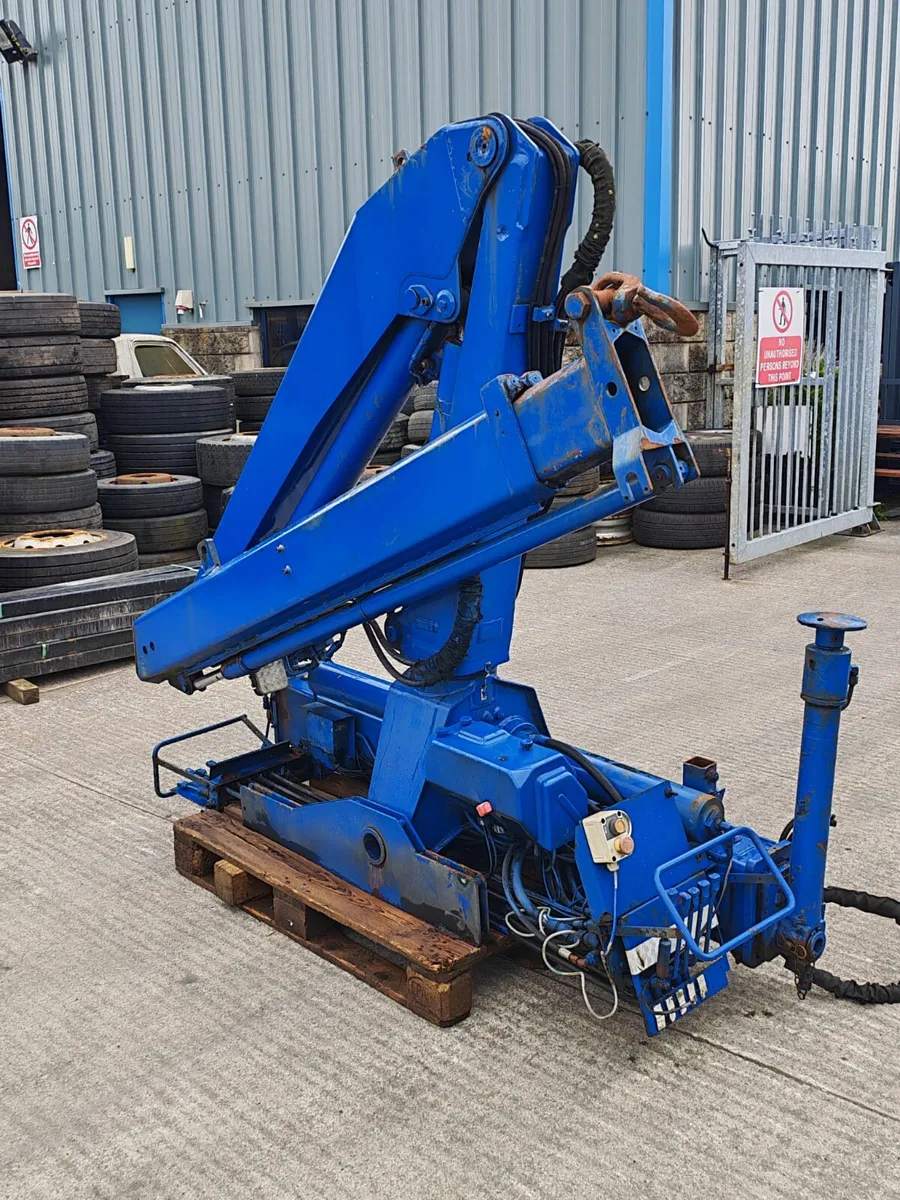 For Sale: PM Hydraulic Crane - Image 3
