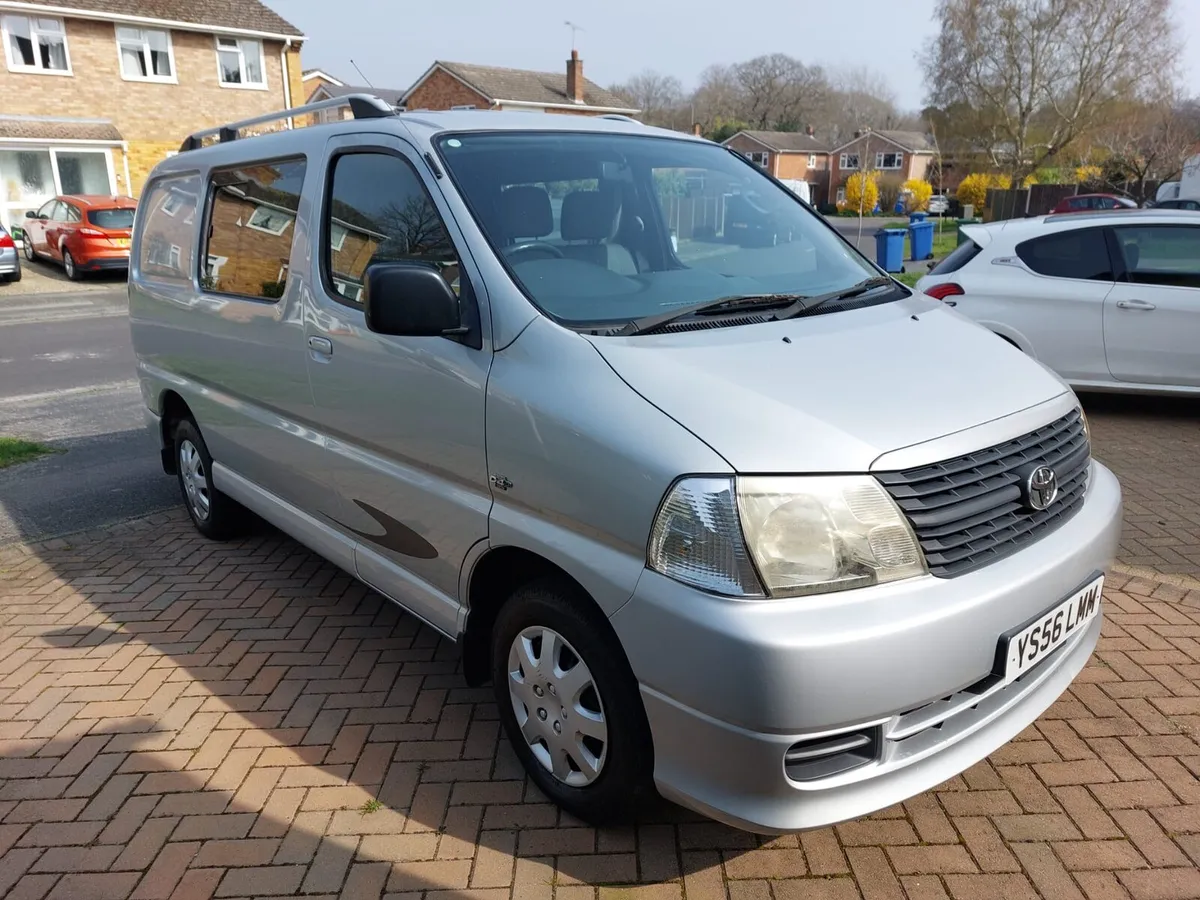 Toyota Hiace campervan 2007 Low miles - Image 2