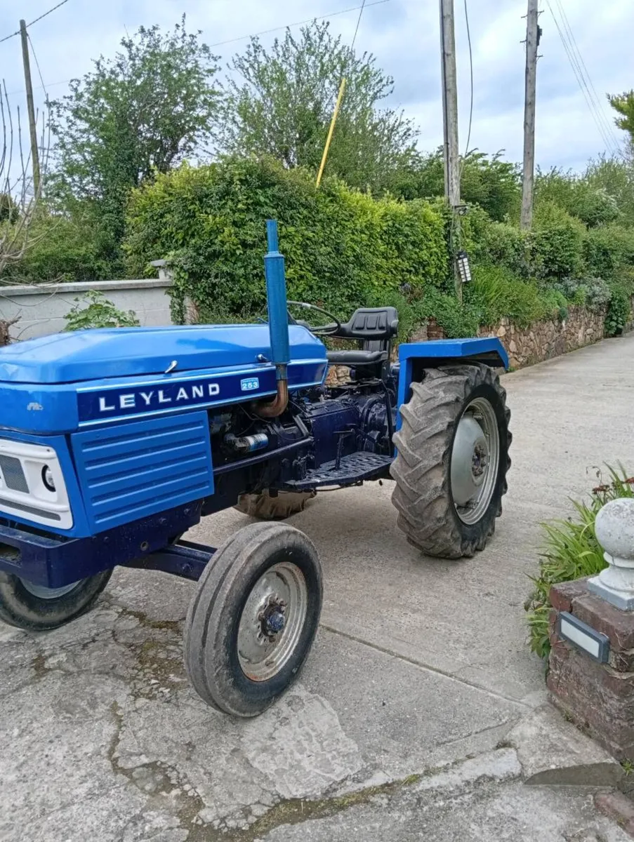Leyland 253 - Image 1
