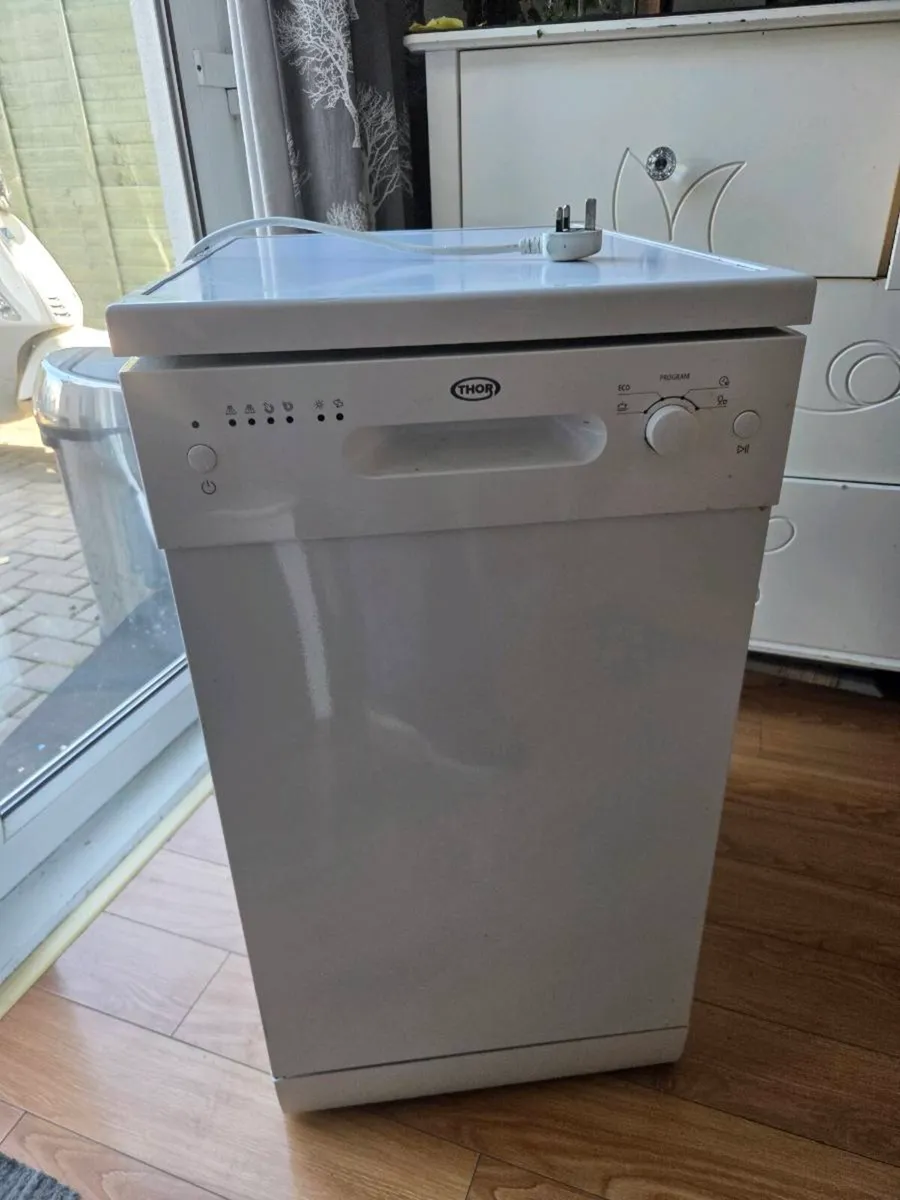 Dishwasher - Image 1