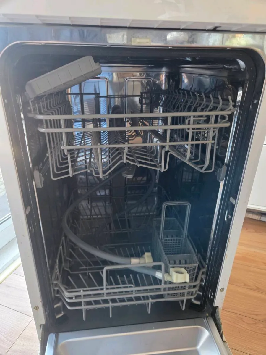 Dishwasher - Image 2