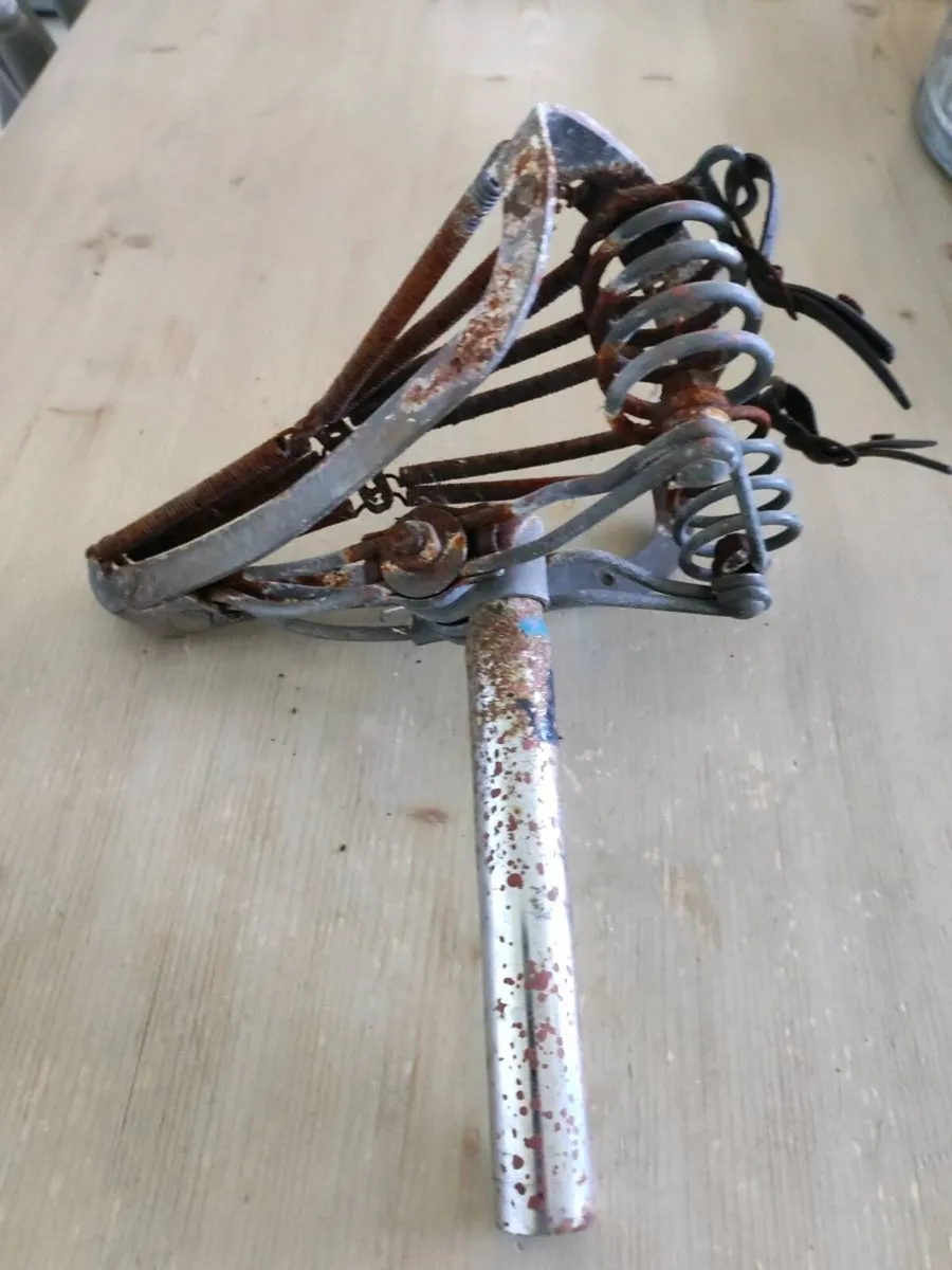 Vintage saddle - Image 4