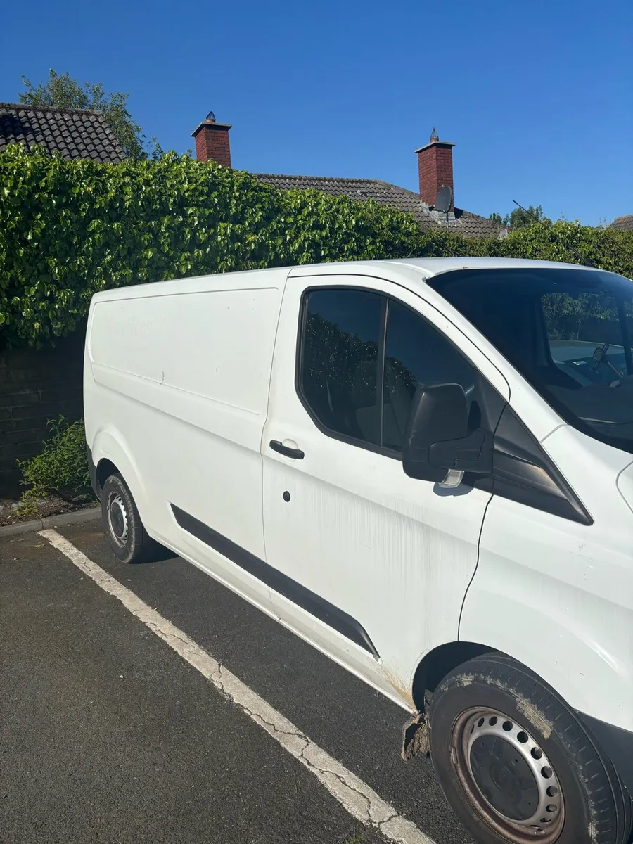 Ford transit custom LWB - Image 2