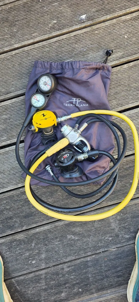 Scuba Diving Gear - Image 3