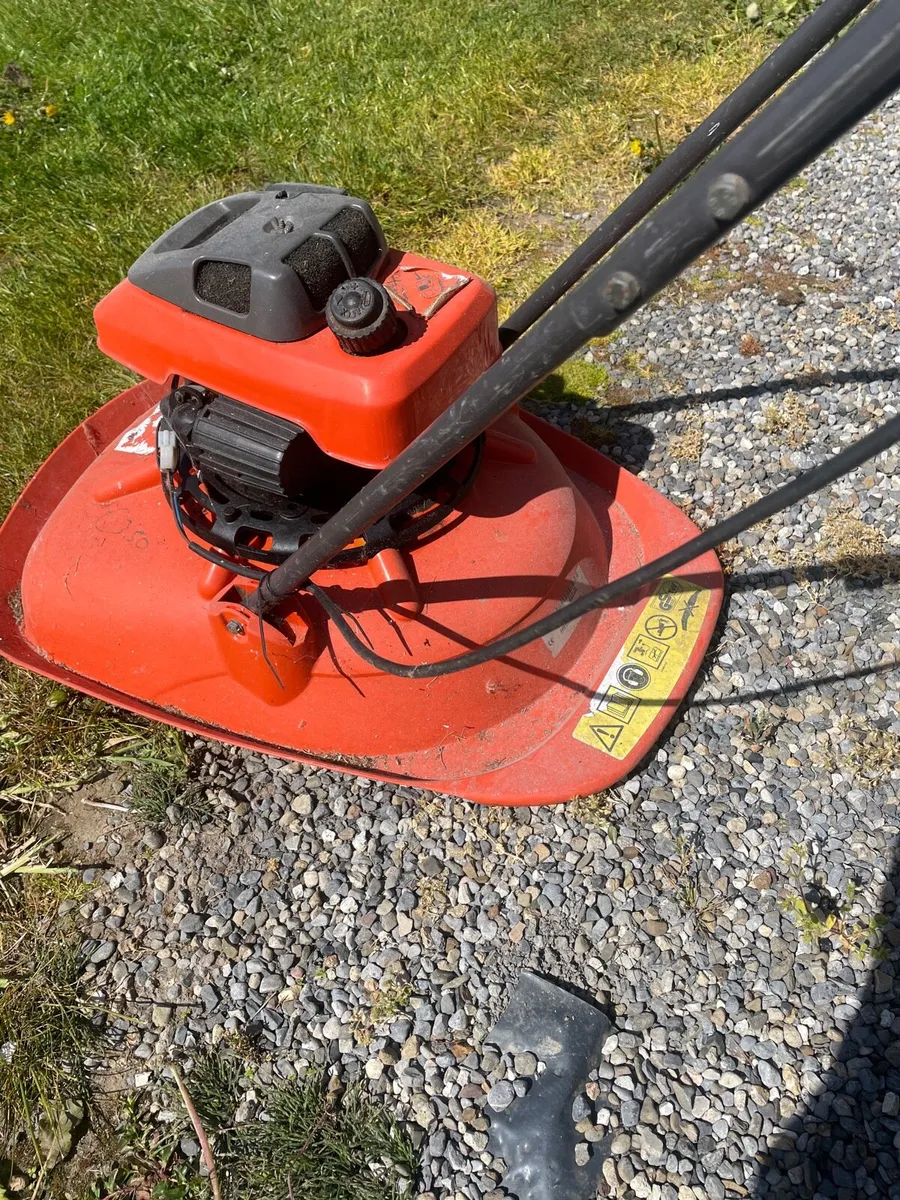 Flymo 2stroke lawnmower - Image 3