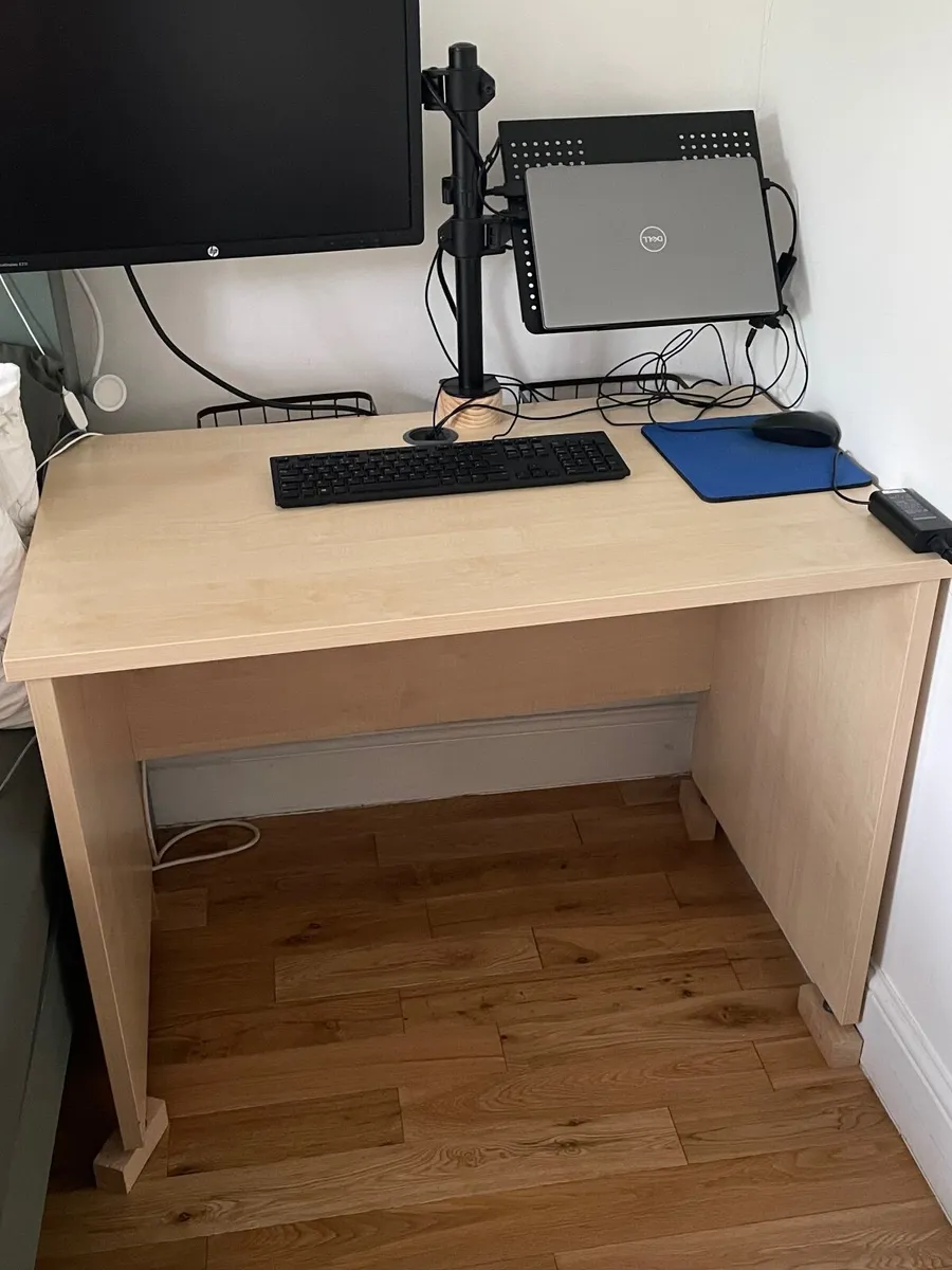 Office Desk - Image 1
