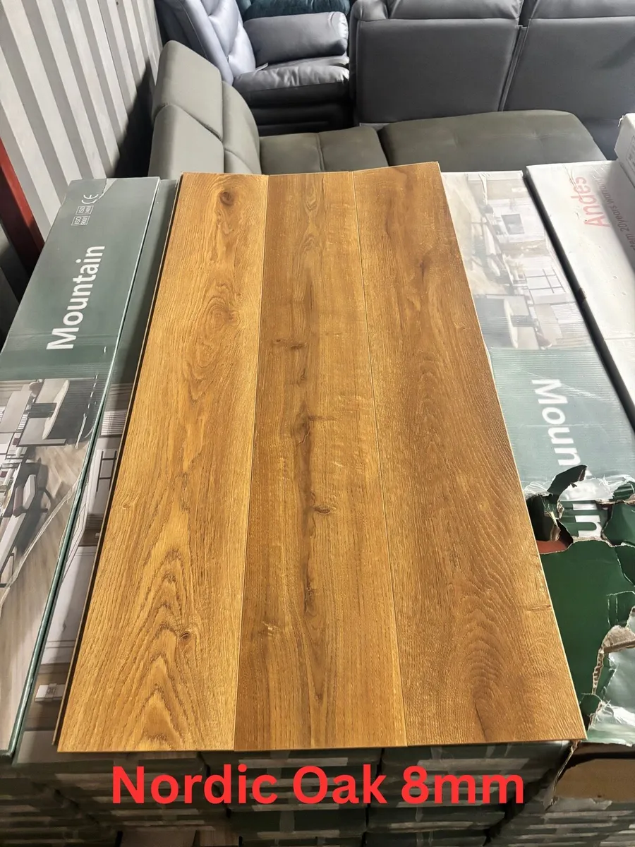 8mm & 12mm Laminated Flooring Free Delivery - Image 2