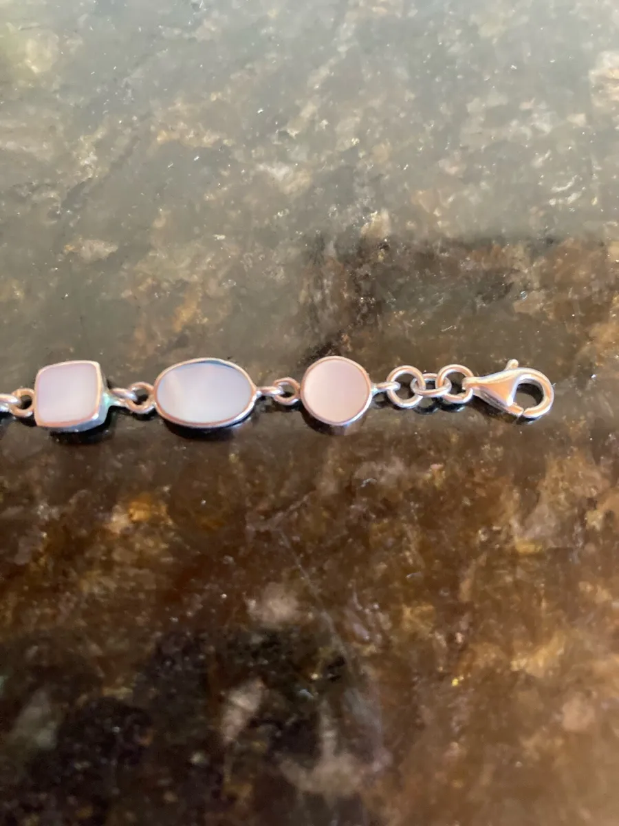Sterling Silver bracelet with mother of pearl - Image 3