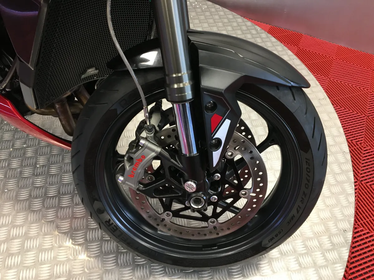 2024 Triumph Street Triple 765 RS - Image 2