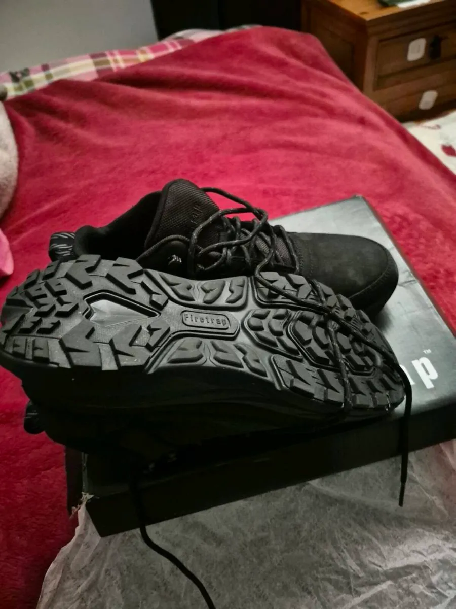 FIRETRAP HIKER BOOTS - Image 3