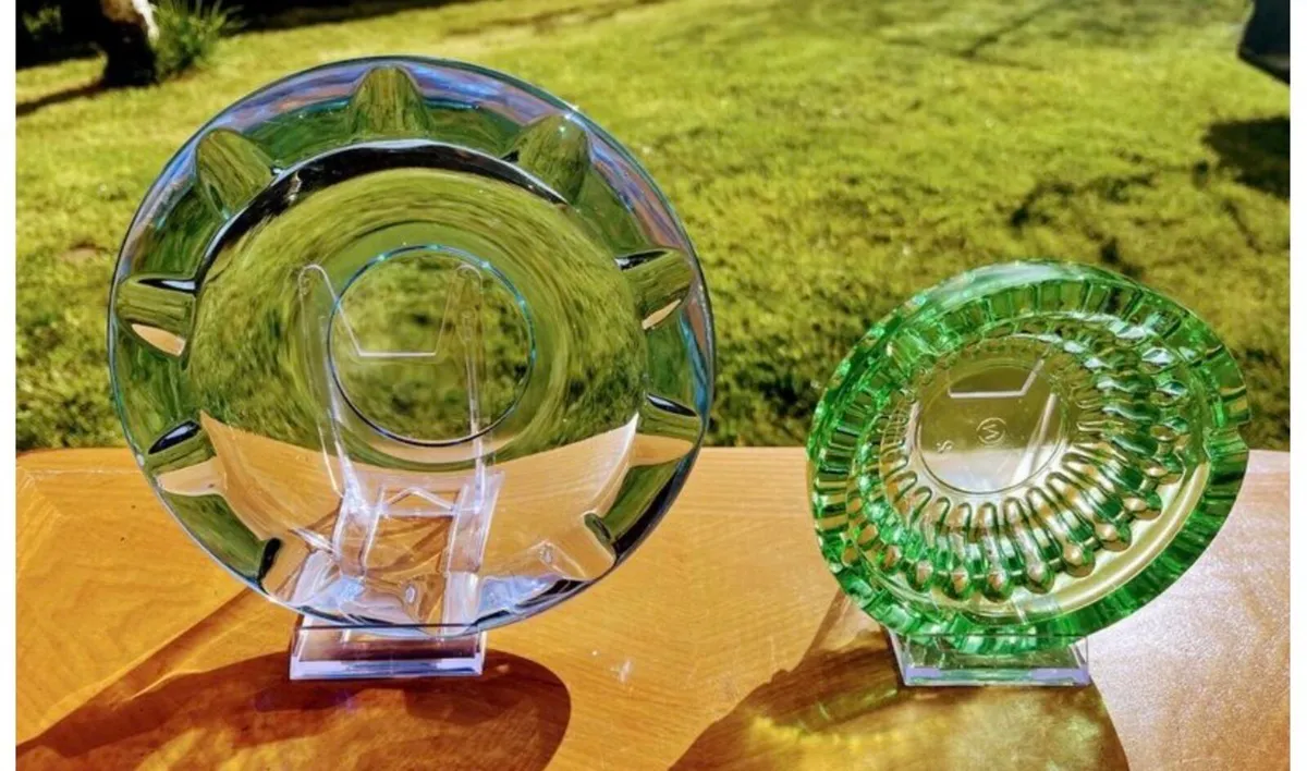 Vintage ashtrays or trinket dishes - Image 4