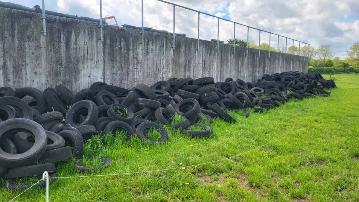 Silage pit tyres