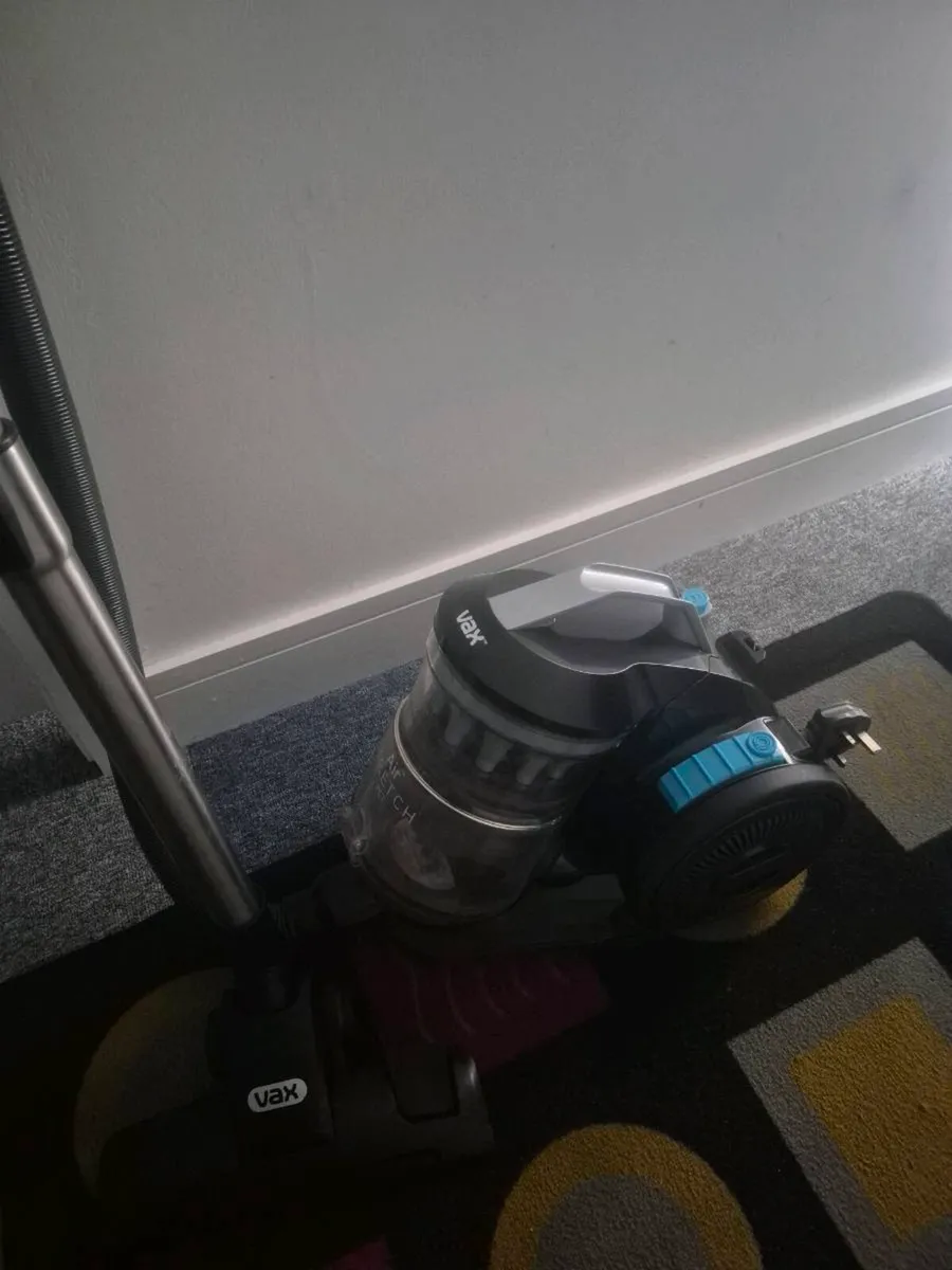 VAX AIR STRETCH HOOVER - Image 3