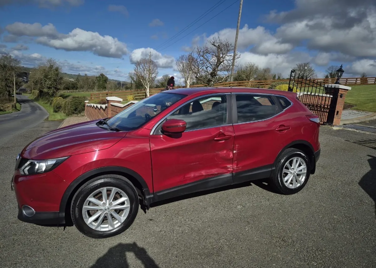 2017 Nissan Qashqai - Image 3
