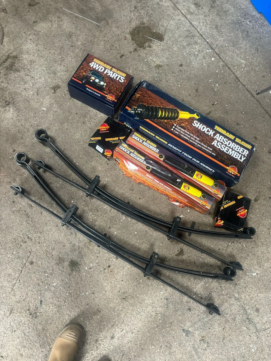 Toyota Hilux Suspension Lift Kit - Image 4
