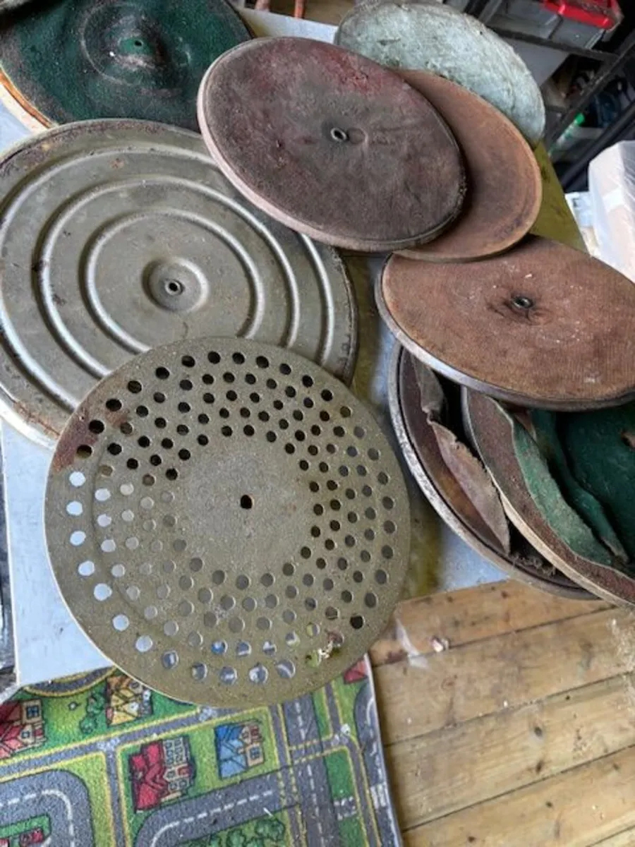Vintage Gram phones Parts - Image 1