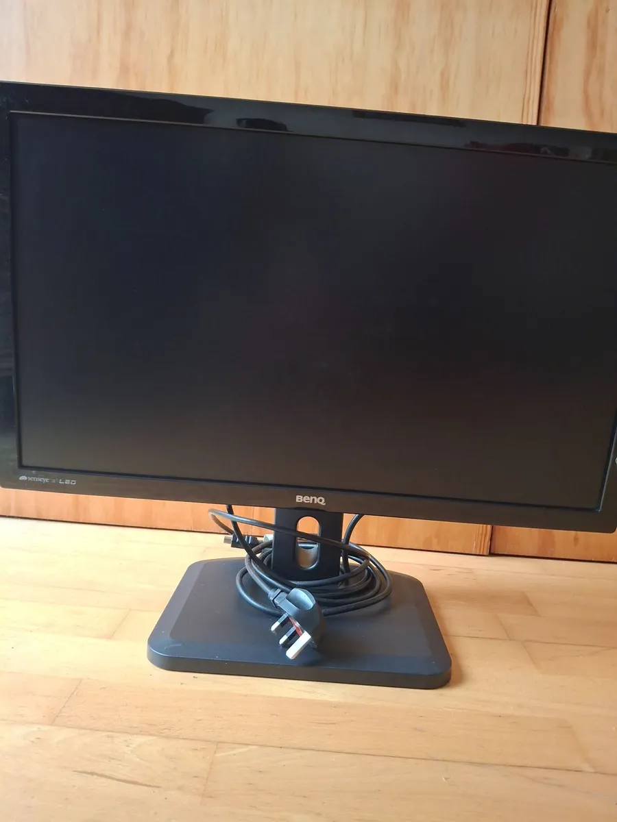BenQ GL2450-T Monitor & headset - Image 1