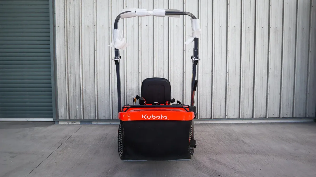 2020 Kubota GR2120 Lawnmower - Image 2