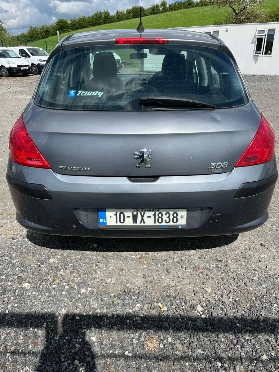 PEUGEOT 308 DIESEL DRIVES PERFECT - Image 4