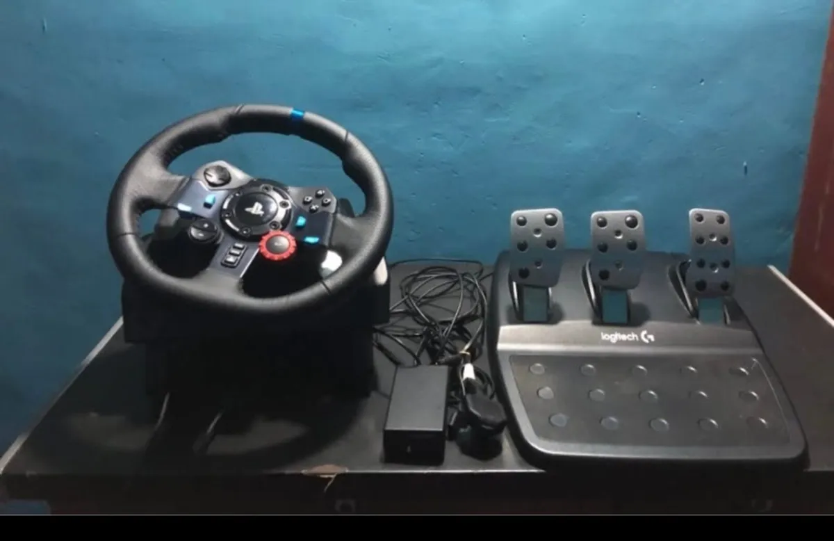 Logitech G29 Driving Force Racing Wheel for PlaySt - Image 1