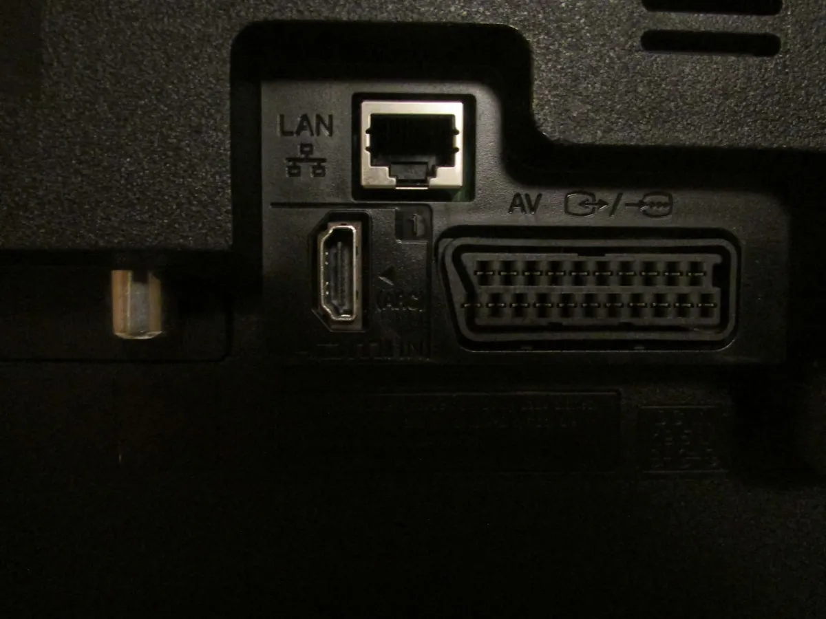 Sony smart TV 32 - Image 3
