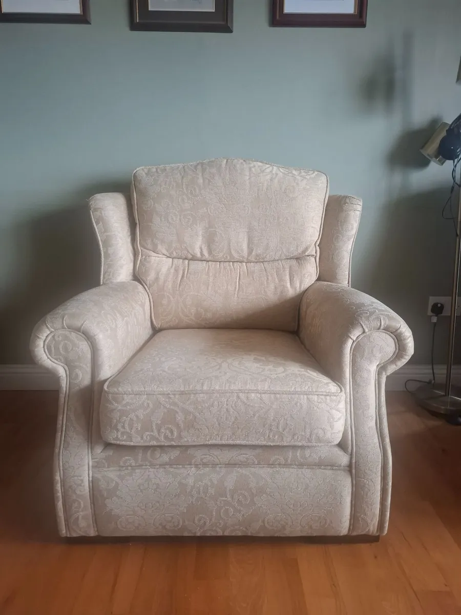 3 piece suite - Image 1