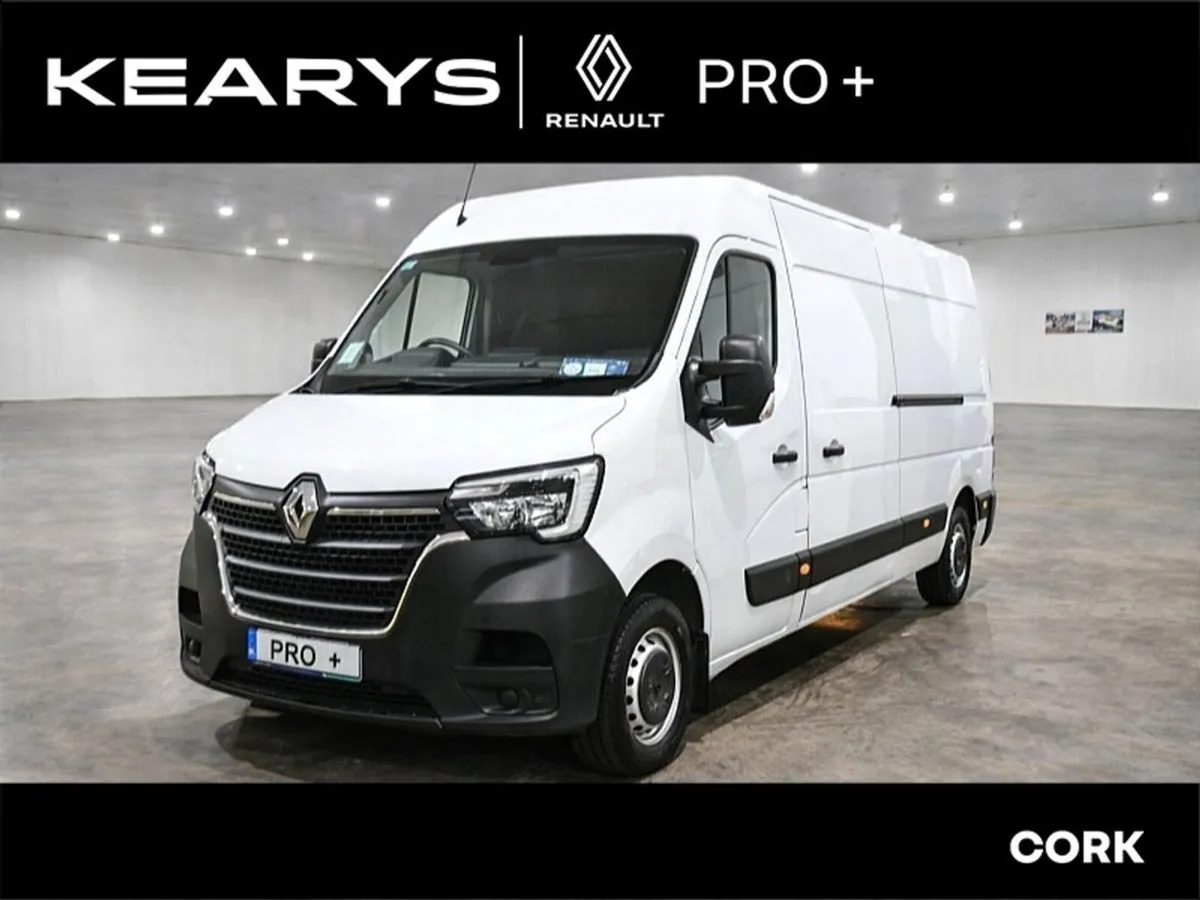 Renault Master FWD LM35 Blue dCi 135 Business MY22 - Image 2