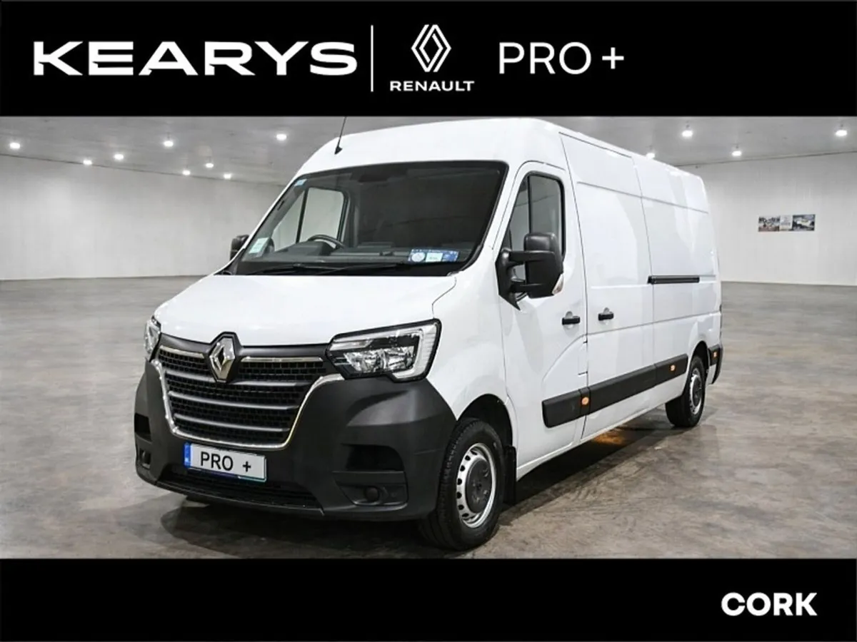 Renault Master FWD LM35 Blue dCi 135 Business MY22 - Image 2