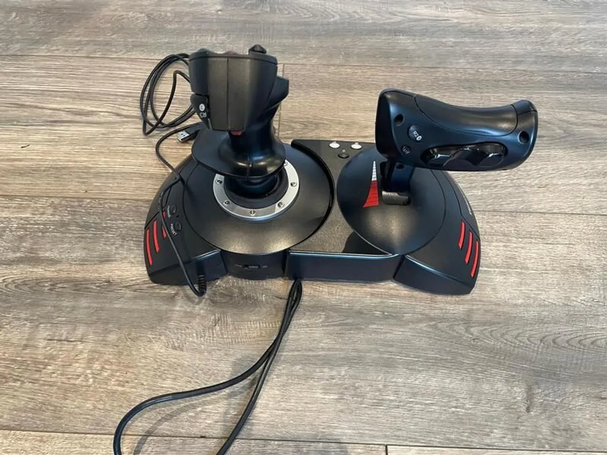 Thrustmaster T-Flight HOTAS - Image 2
