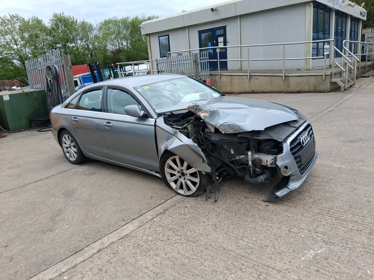 2013 AUDI A6 2 ltr  AUTO (for parts only) - Image 3