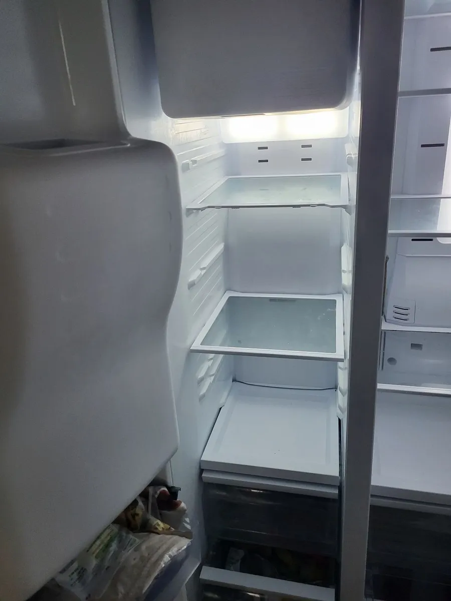Fridge - Image 4