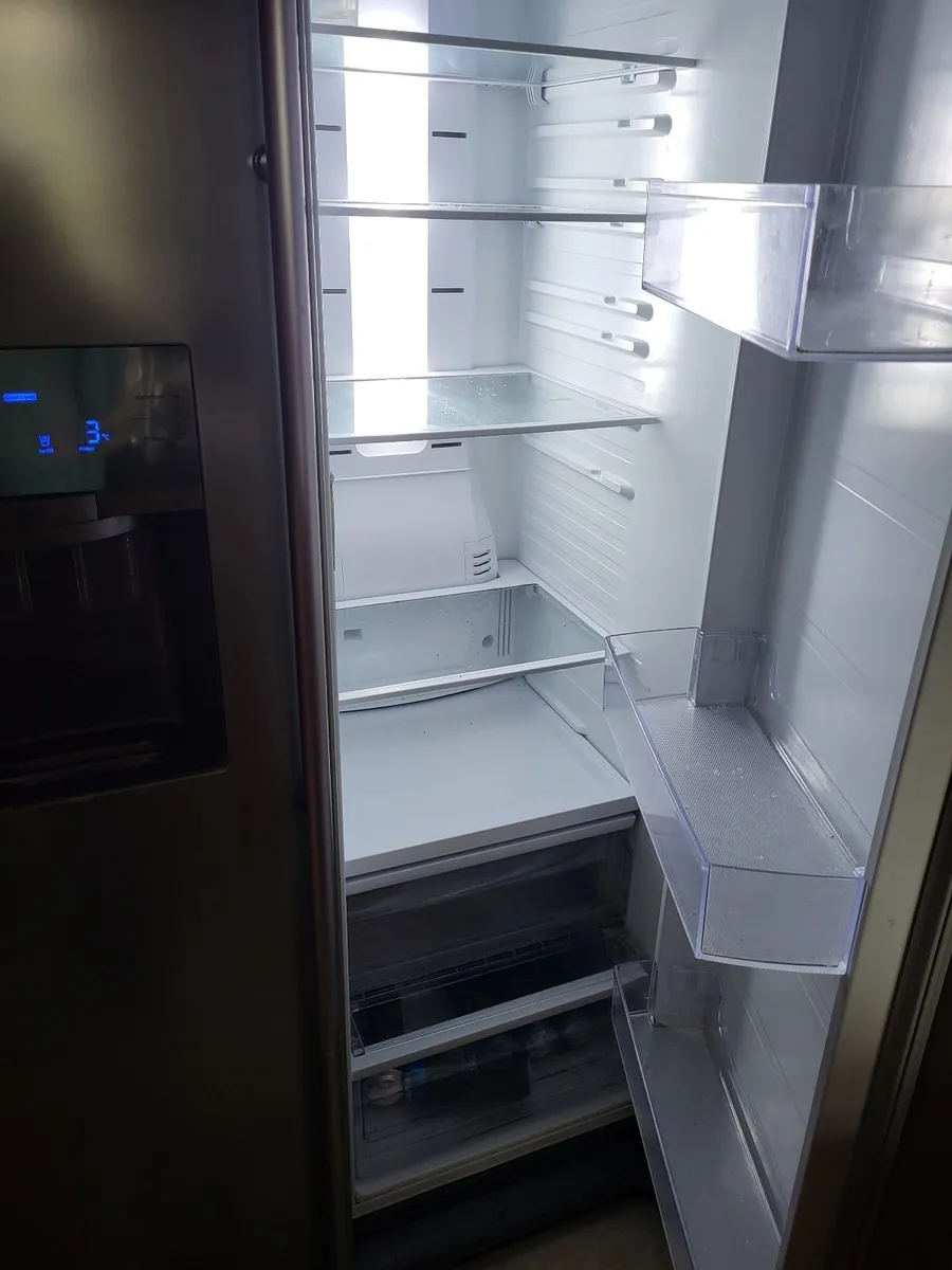 Fridge - Image 2