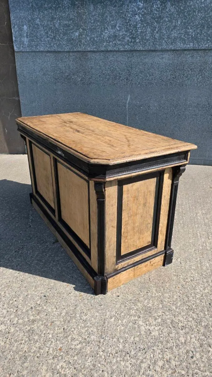 Antique French shop counter with drawers - Image 1