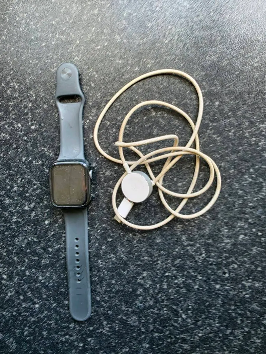 Iphone 14 - Image 3