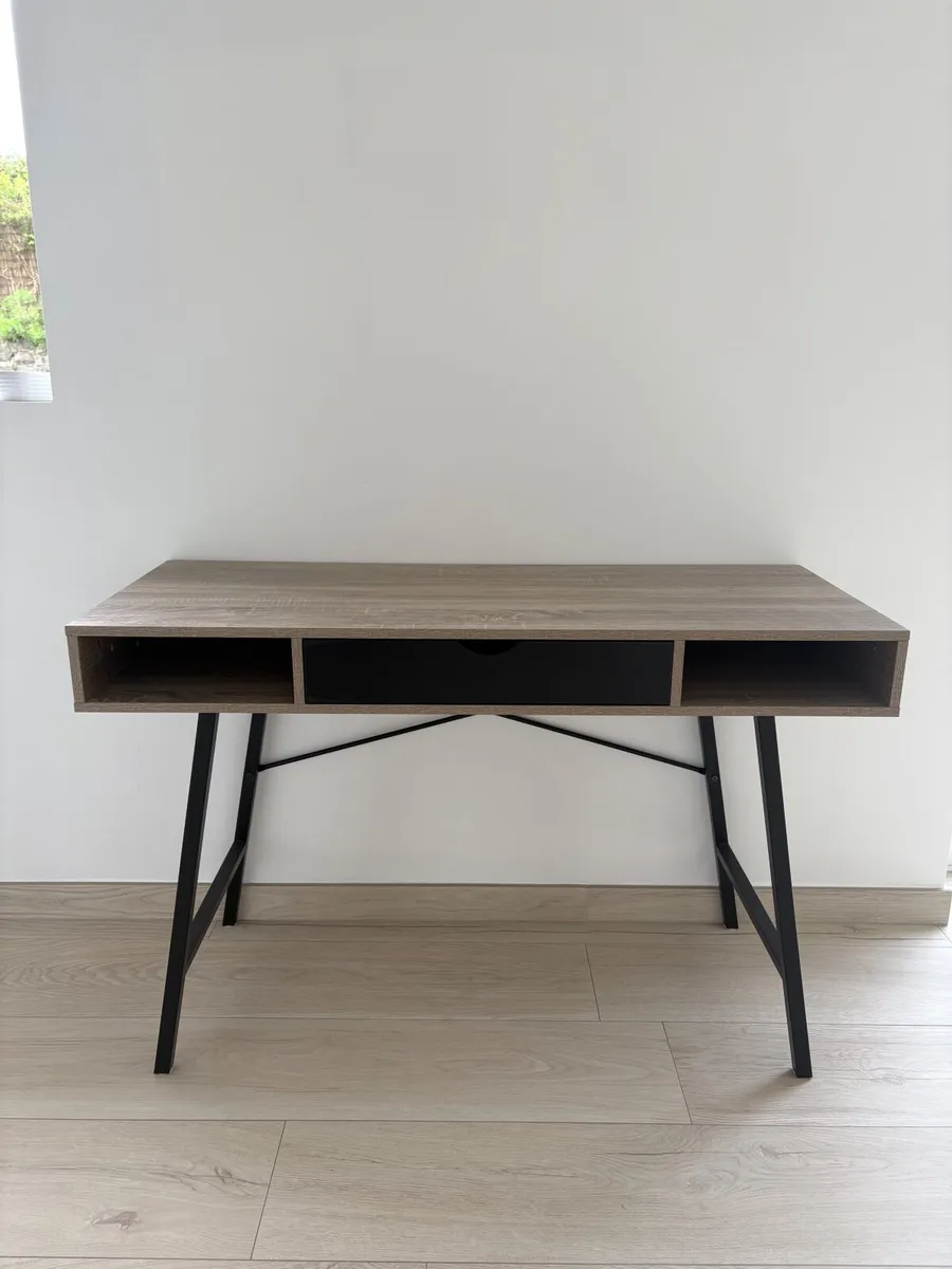 Office desk - Image 4