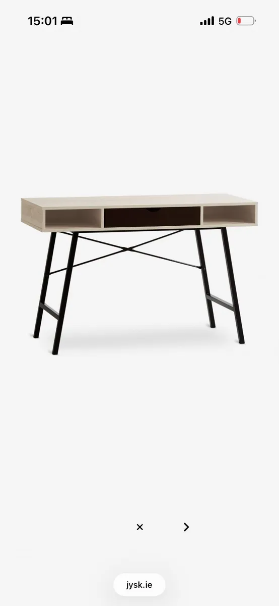 Office desk - Image 1