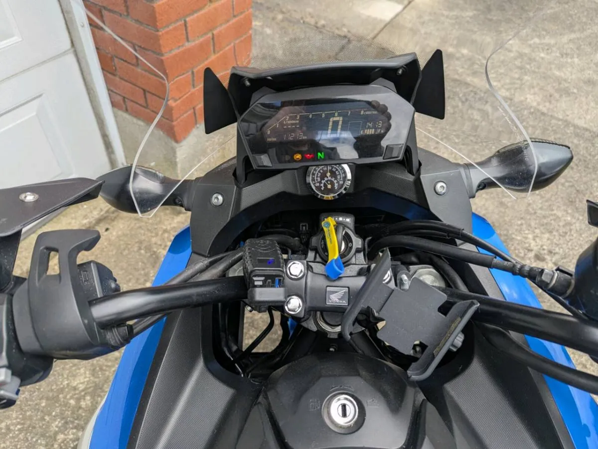 HONDA  NC750X DCT 2018 - Image 2
