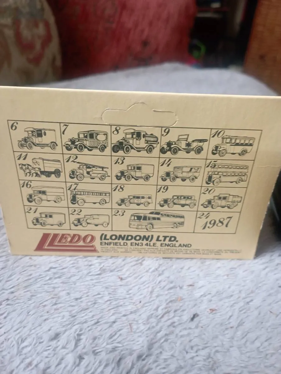 VINTAGE FORD MODLE  A DAYS GONE  VAN  ANDY CAPP - Image 3
