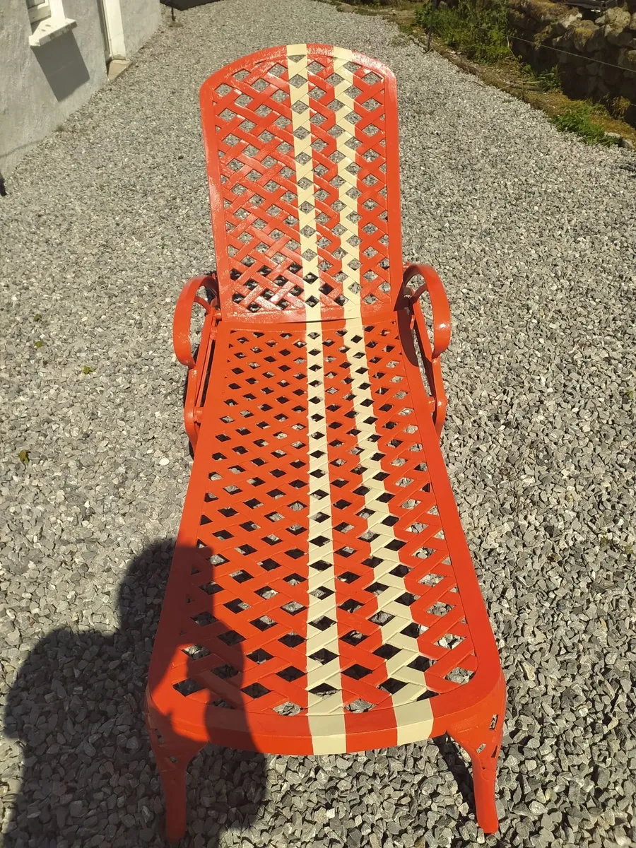 1980's full cast aluminium loungers with cushions - Image 1