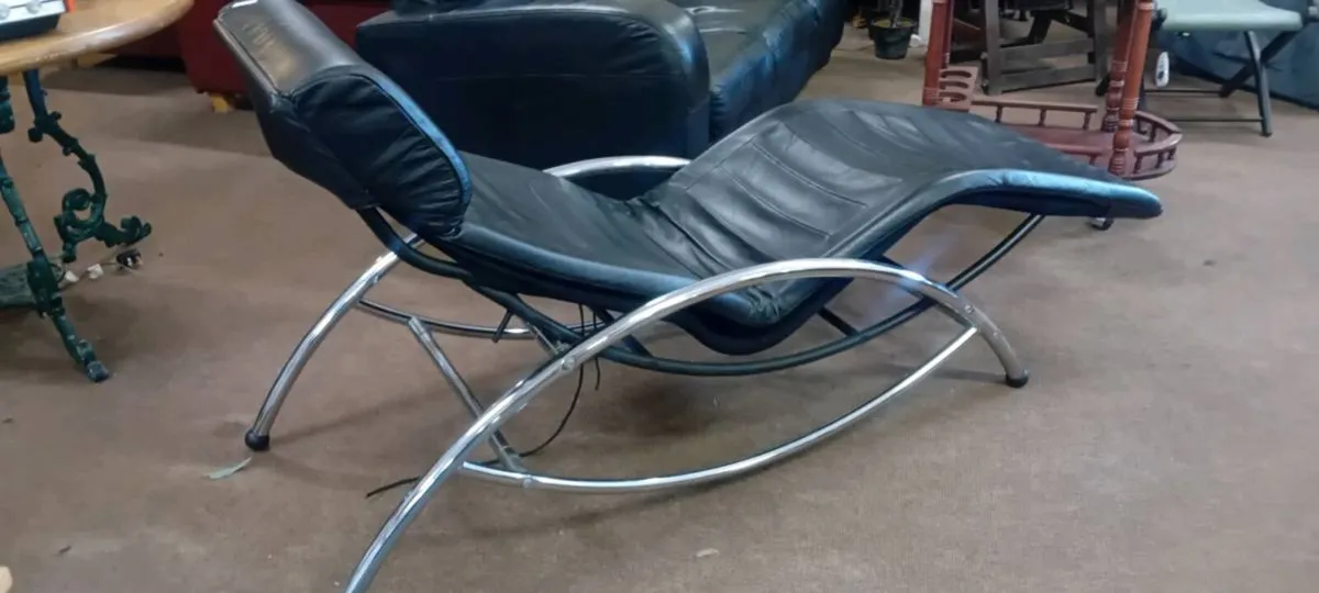Italian Leather And Chrome Lounger - Image 2