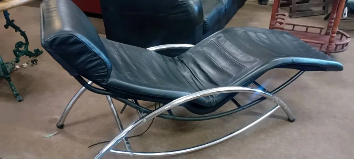 Italian Leather And Chrome Lounger - Image 3
