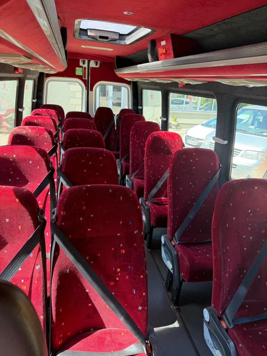 Bus - Image 3
