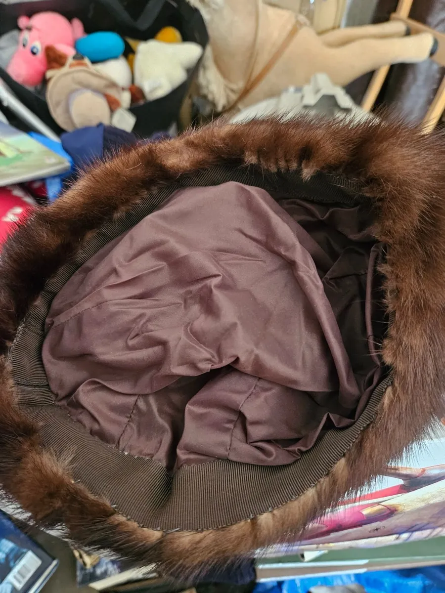 Vintage Fur Hat - Image 2