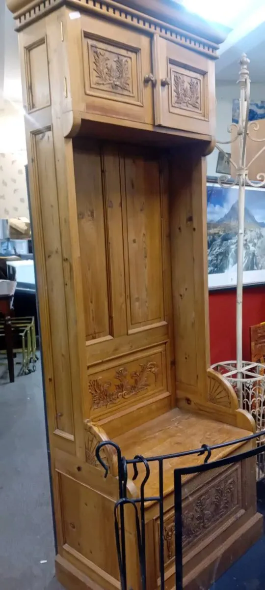 Decorative Solid Pine Settle - Image 1