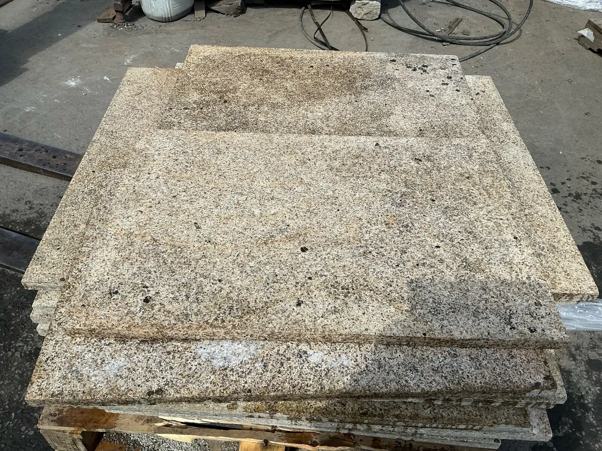 Oatmeal granite paving - Image 3