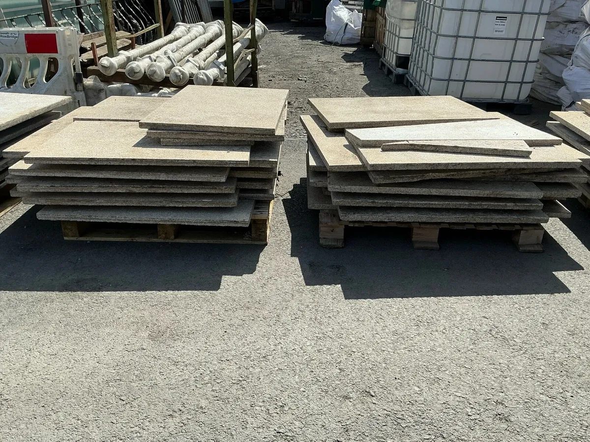 Oatmeal granite paving - Image 2